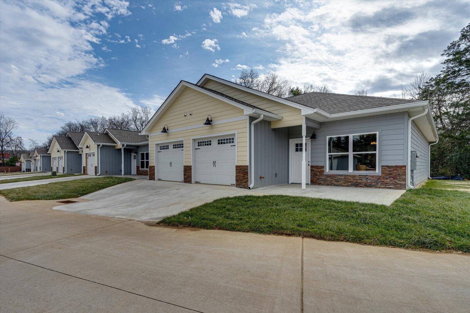 4470 Keith Street #503, Cleveland, Tennessee image 1