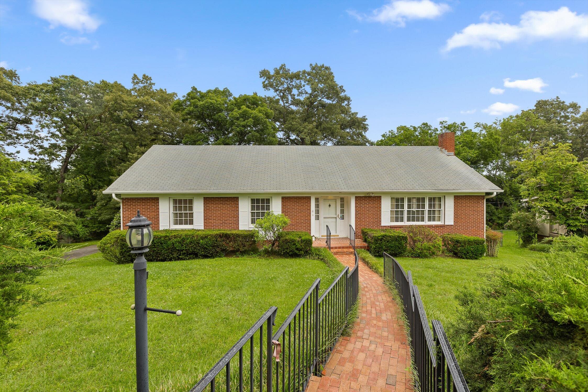 1013 Rivermont Place, Chattanooga, Tennessee image 1