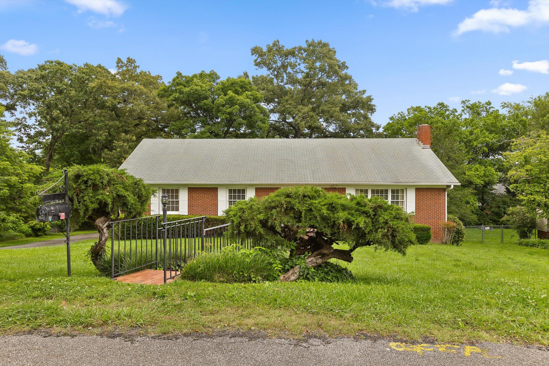 1013 Rivermont Place, Chattanooga, Tennessee image 4