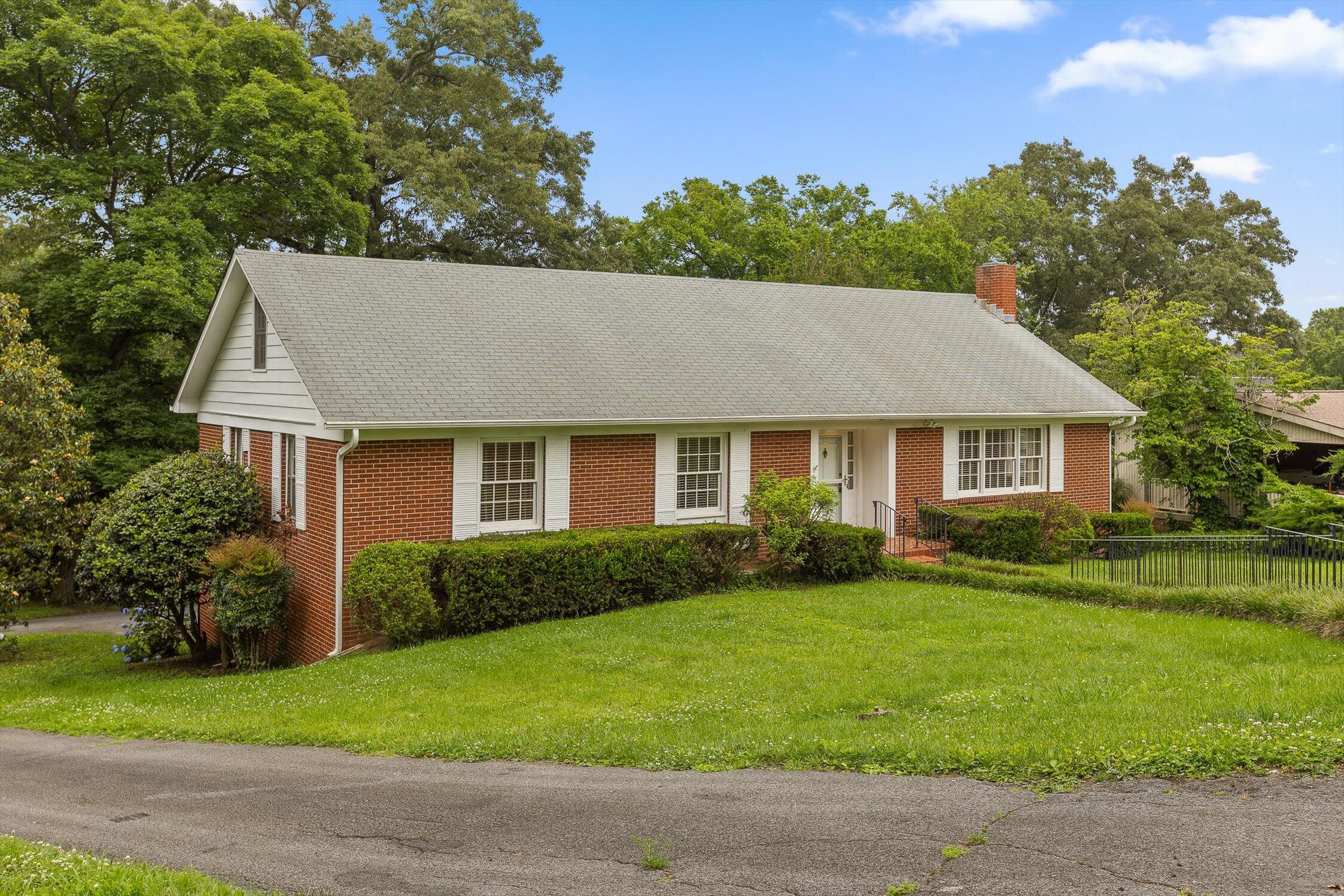 1013 Rivermont Place, Chattanooga, Tennessee image 5