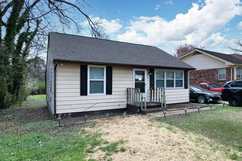 Photo of 4922 Marylin Lane, Chattanooga, TN 37411 (MLS # 1509467) Photo of 4922 Marylin Lane, Chattanooga, TN 37411 (MLS # 1509467)