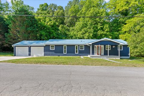 Homes For Sale - 5 E Wotring Street<br/> Walker County, Rossville, GA 30741