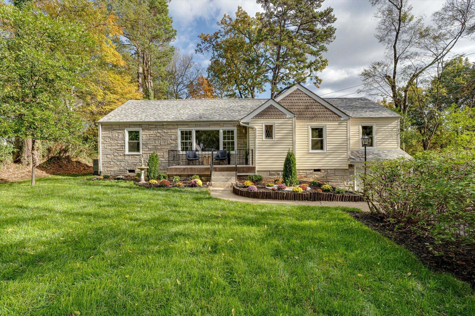 220 Hemphill Avenue, Chattanooga, Tennessee image 3