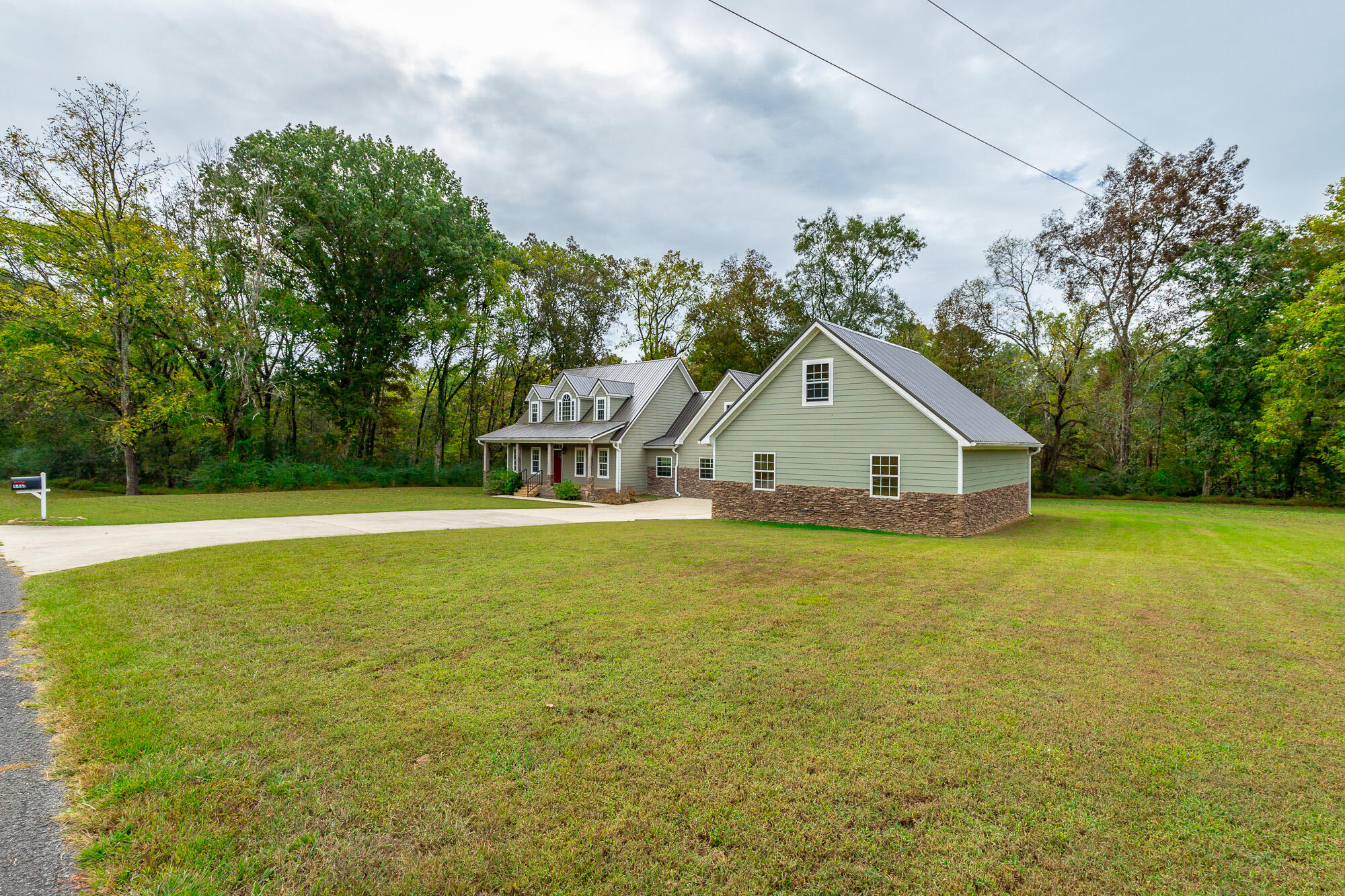 8460 Serenity Trail