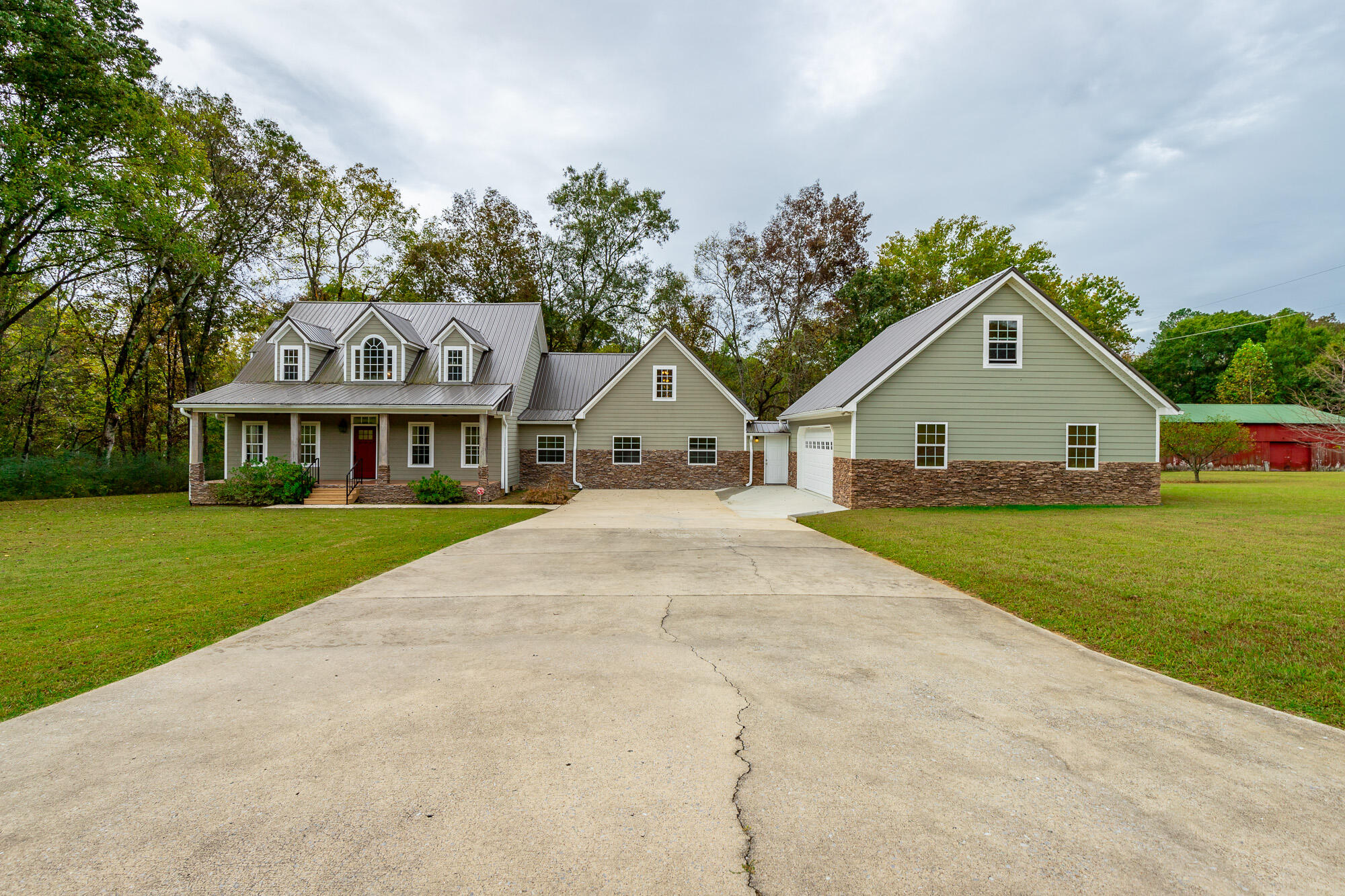 8460 Serenity Trail