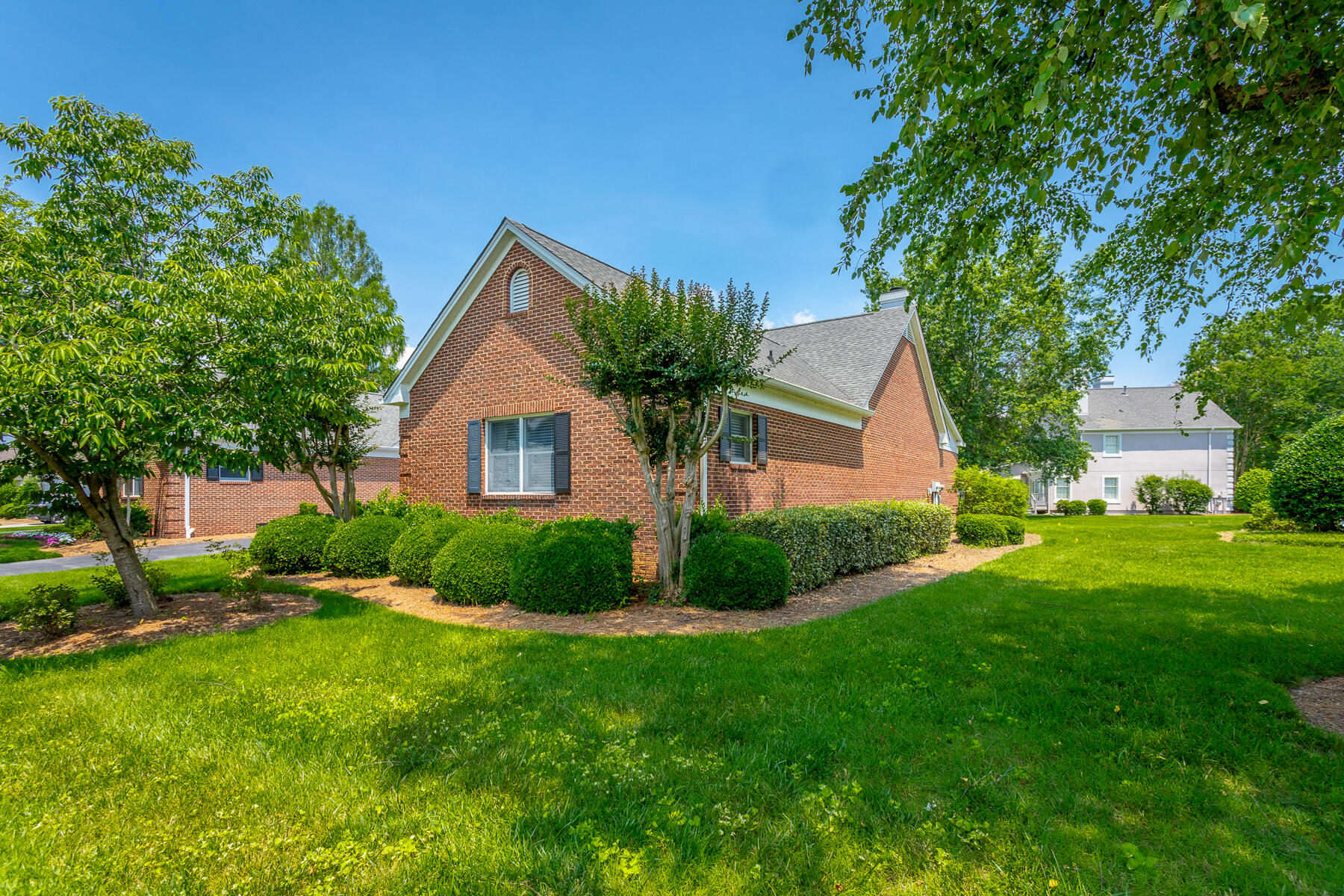 1099 Constitution Drive, Chattanooga, Tennessee image 4