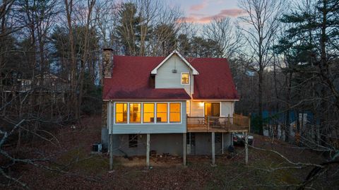 Homes For Sale - 273 Apache Trail<br/> Chatsworth, GA 30705