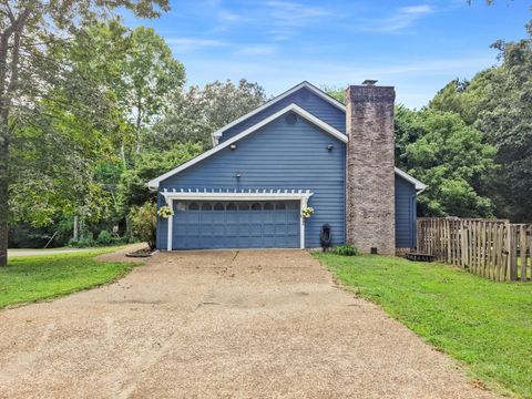 Tiny photo for 801 Susan Carol Lane, Chattanooga, TN 37421 (MLS # 1517063)