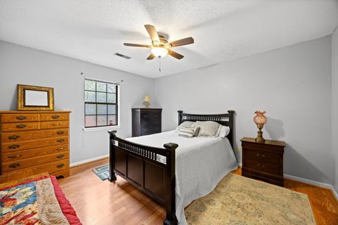 Tiny photo for 801 Susan Carol Lane, Chattanooga, TN 37421 (MLS # 1517063)