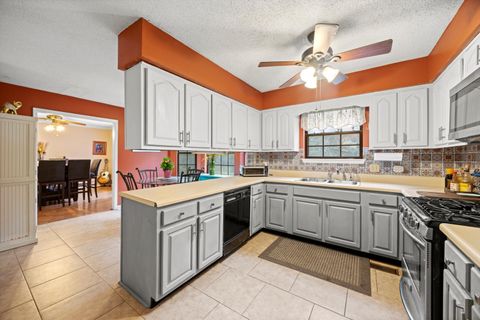 Tiny photo for 801 Susan Carol Lane, Chattanooga, TN 37421 (MLS # 1517063)