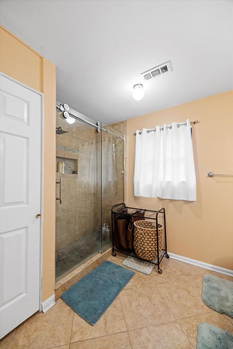 Tiny photo for 801 Susan Carol Lane, Chattanooga, TN 37421 (MLS # 1517063)