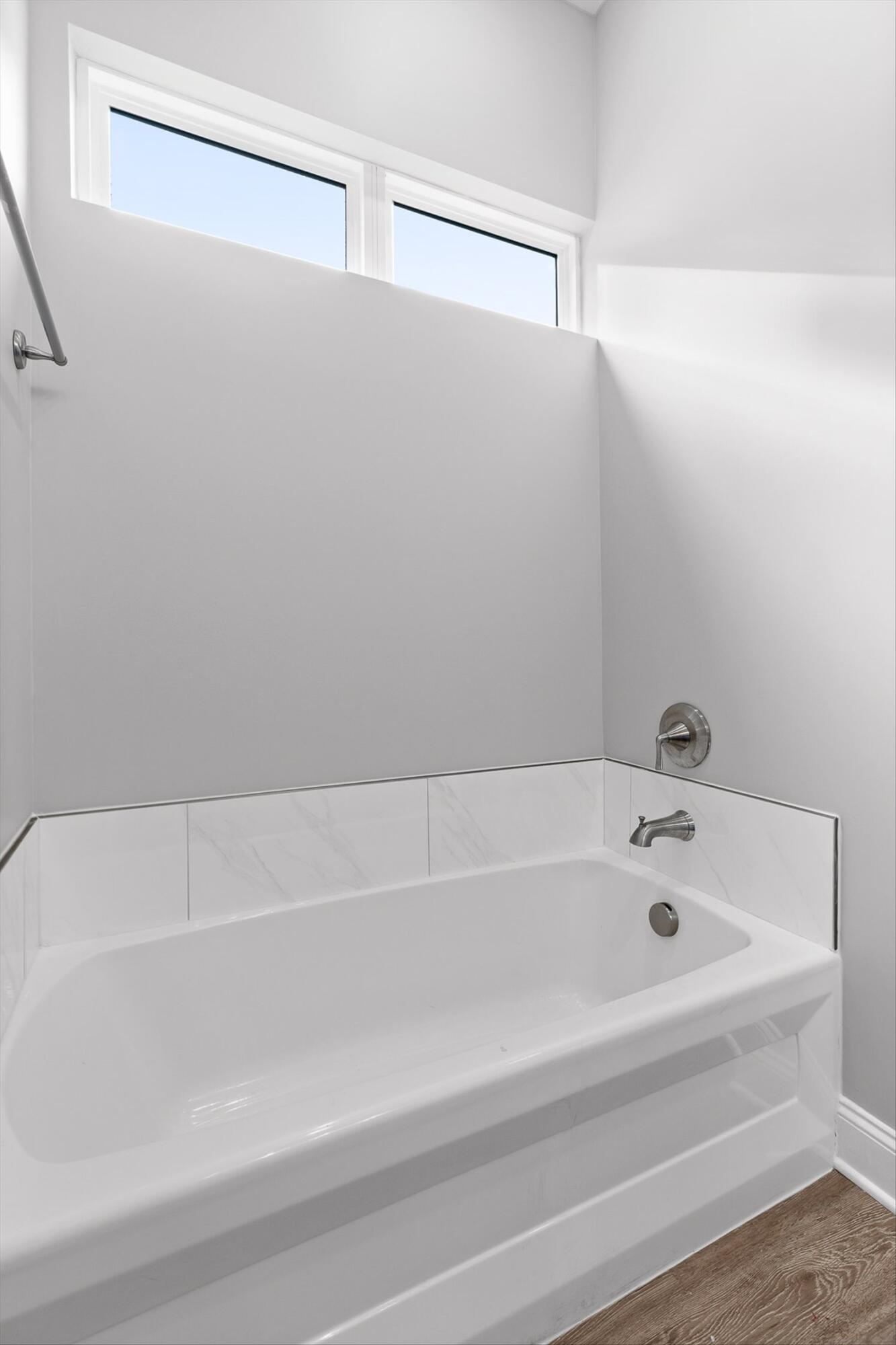 Chattanooga, Tennessee 37411, United States, 4 Bedrooms Bedrooms, ,3 BathroomsBathrooms,Residential,Active,183470