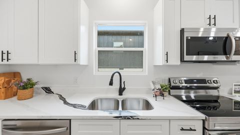 Tiny photo for 6310 Talladega Avenue, Chattanooga, TN 37421 (MLS # 1528068)