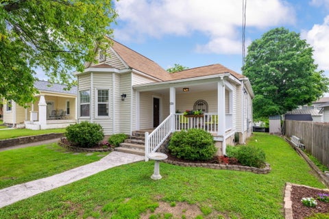 Photo of 508 Tucker Street, Chattanooga, TN 37405 (MLS # 1537212)