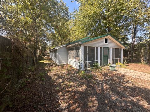 Photo of 23 Pine Hill Drive, Rossville, GA 30741 (MLS # 1520978)