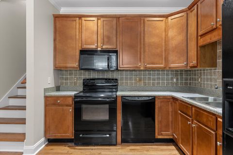 Tiny photo for 808 Fairview Avenue, Chattanooga, TN 37403 (MLS # 1525266)