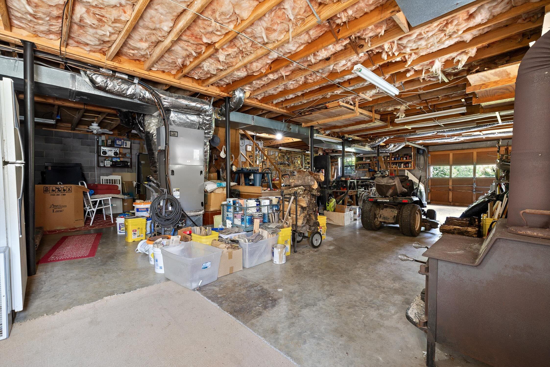 Chattanooga, Tennessee 37415, United States, 3 Bedrooms Bedrooms, ,4 BathroomsBathrooms,Residential,Pending,208810