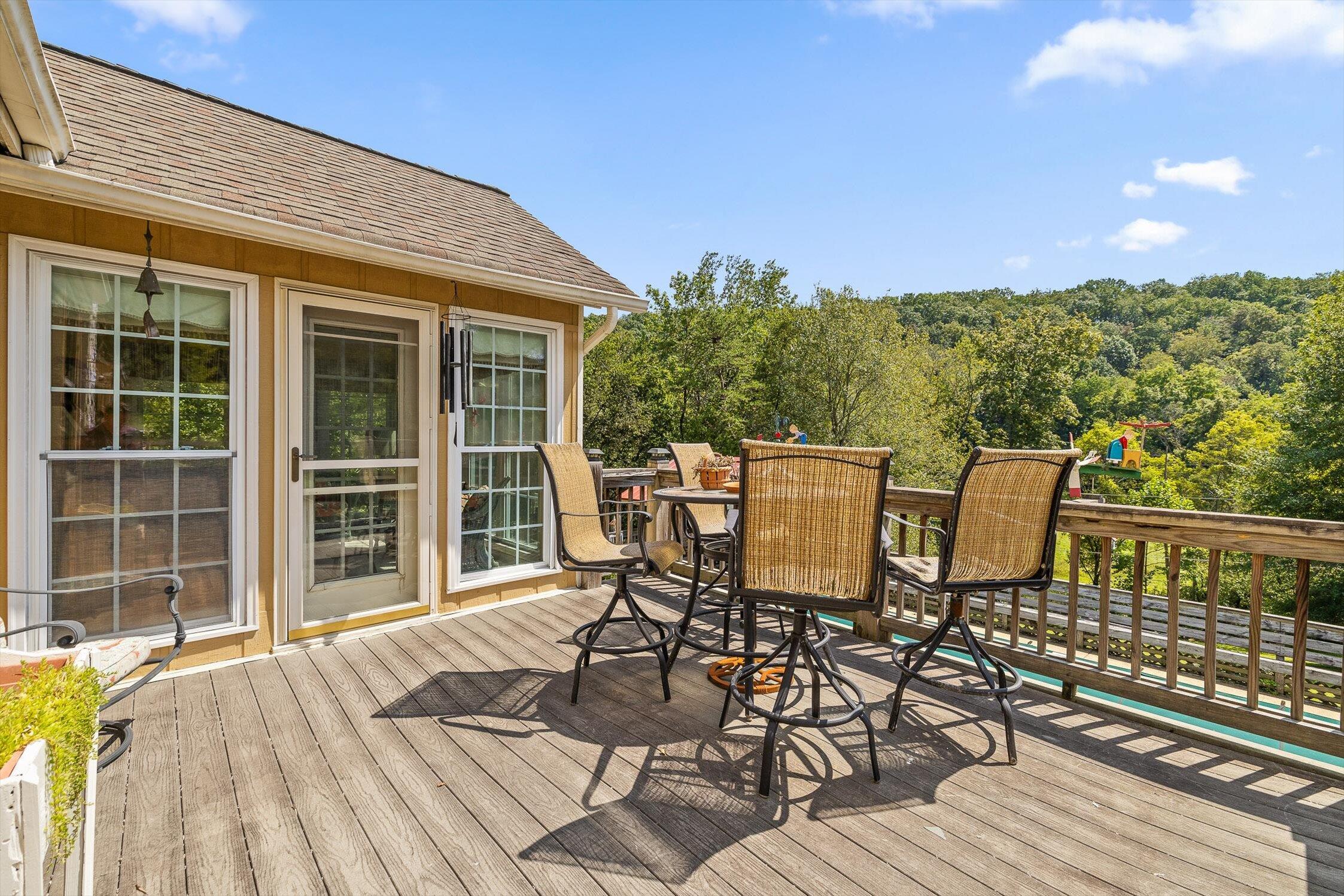 Chattanooga, Tennessee 37415, United States, 3 Bedrooms Bedrooms, ,4 BathroomsBathrooms,Residential,Pending,208810