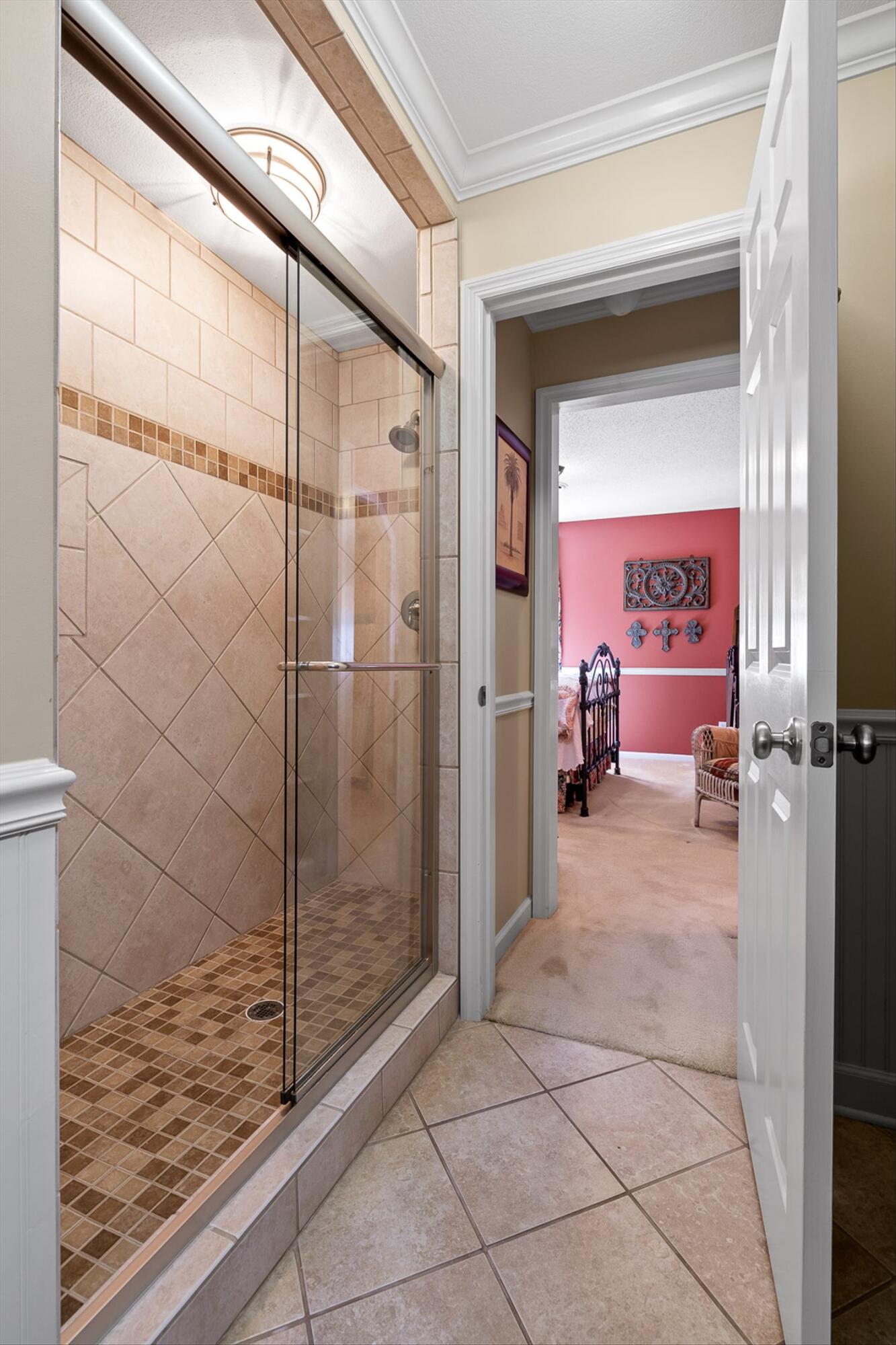 Chattanooga, Tennessee 37415, United States, 3 Bedrooms Bedrooms, ,4 BathroomsBathrooms,Residential,Pending,208810