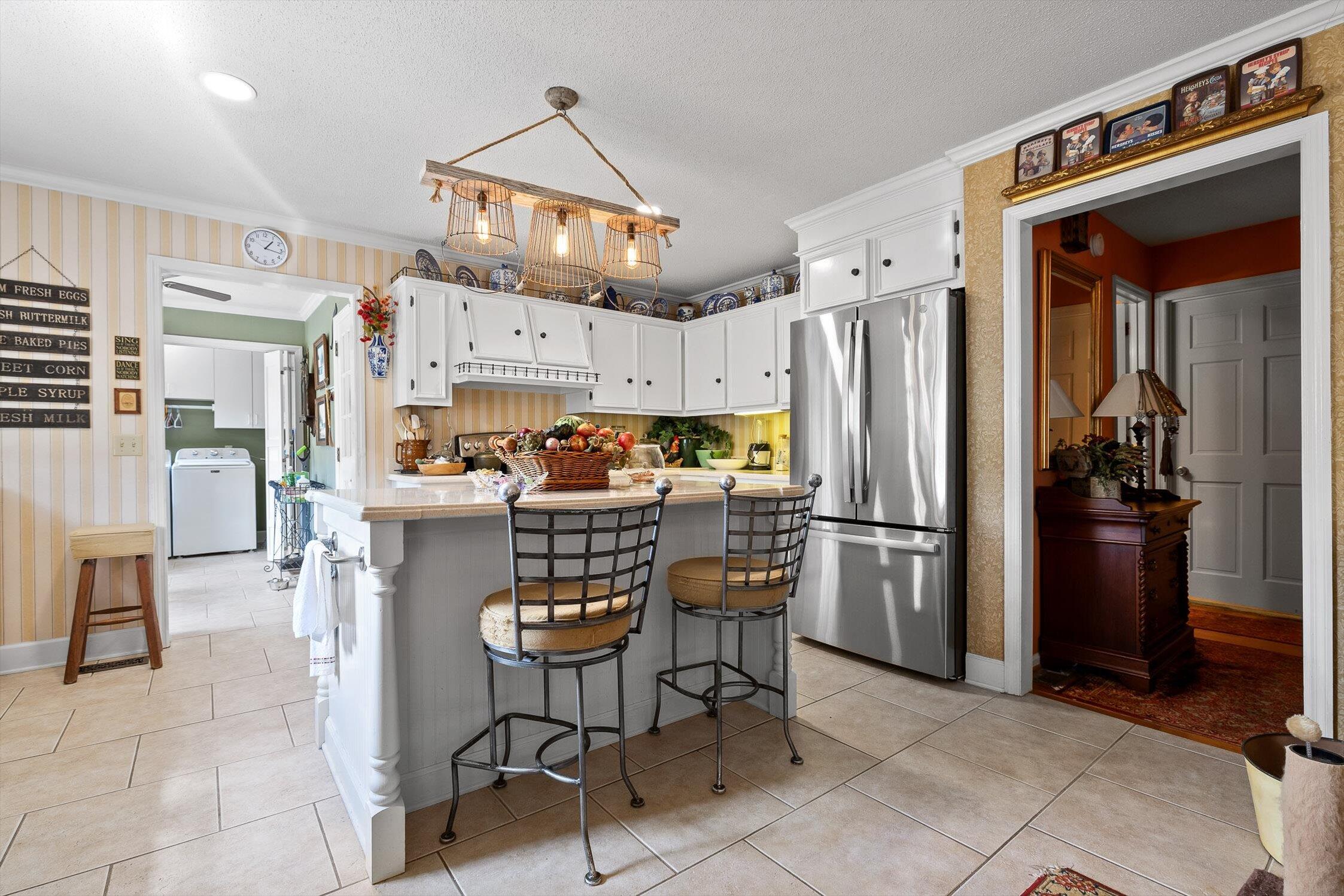 Chattanooga, Tennessee 37415, United States, 3 Bedrooms Bedrooms, ,4 BathroomsBathrooms,Residential,Pending,208810