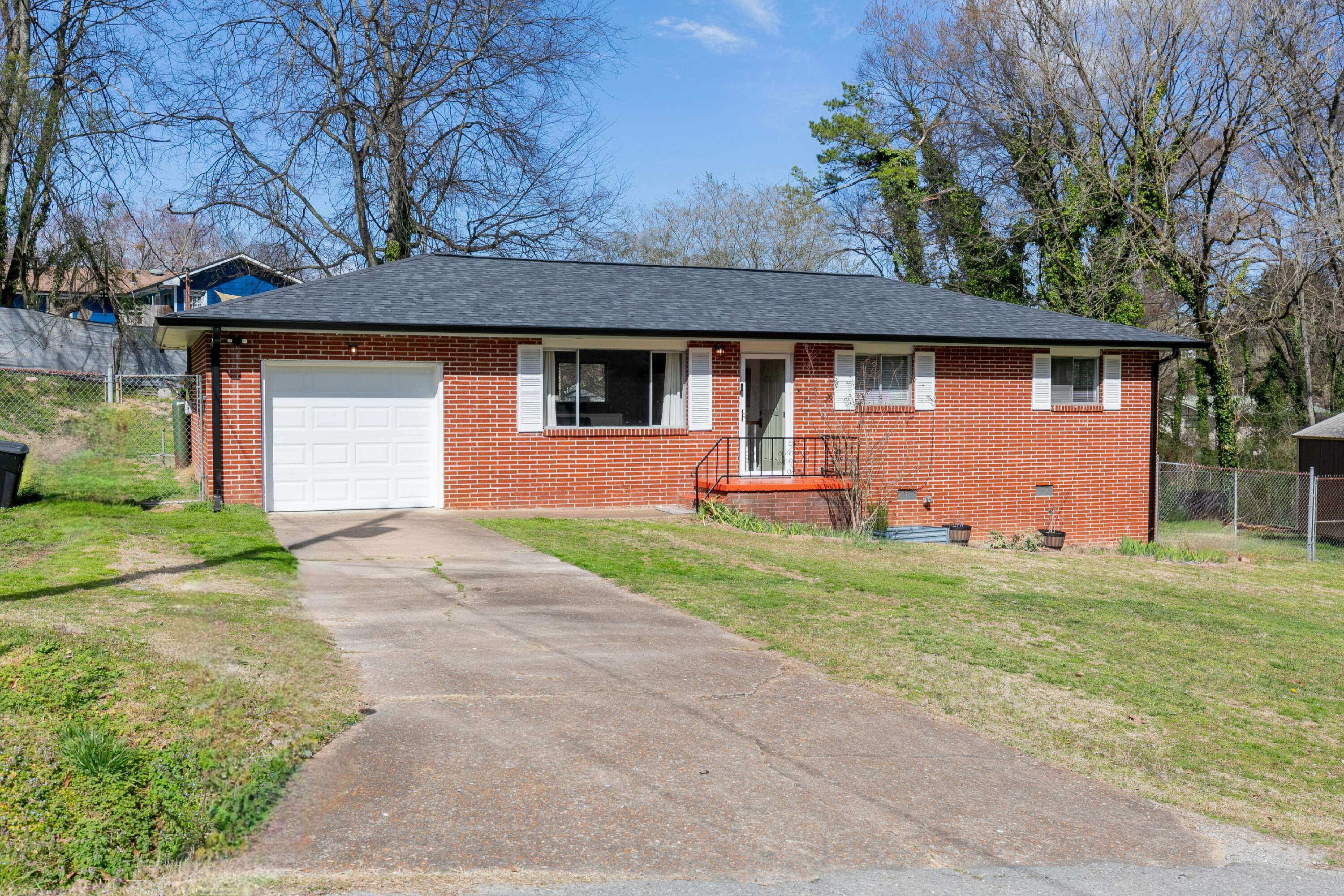 609 Holly Drive, Rossville, Georgia image 3