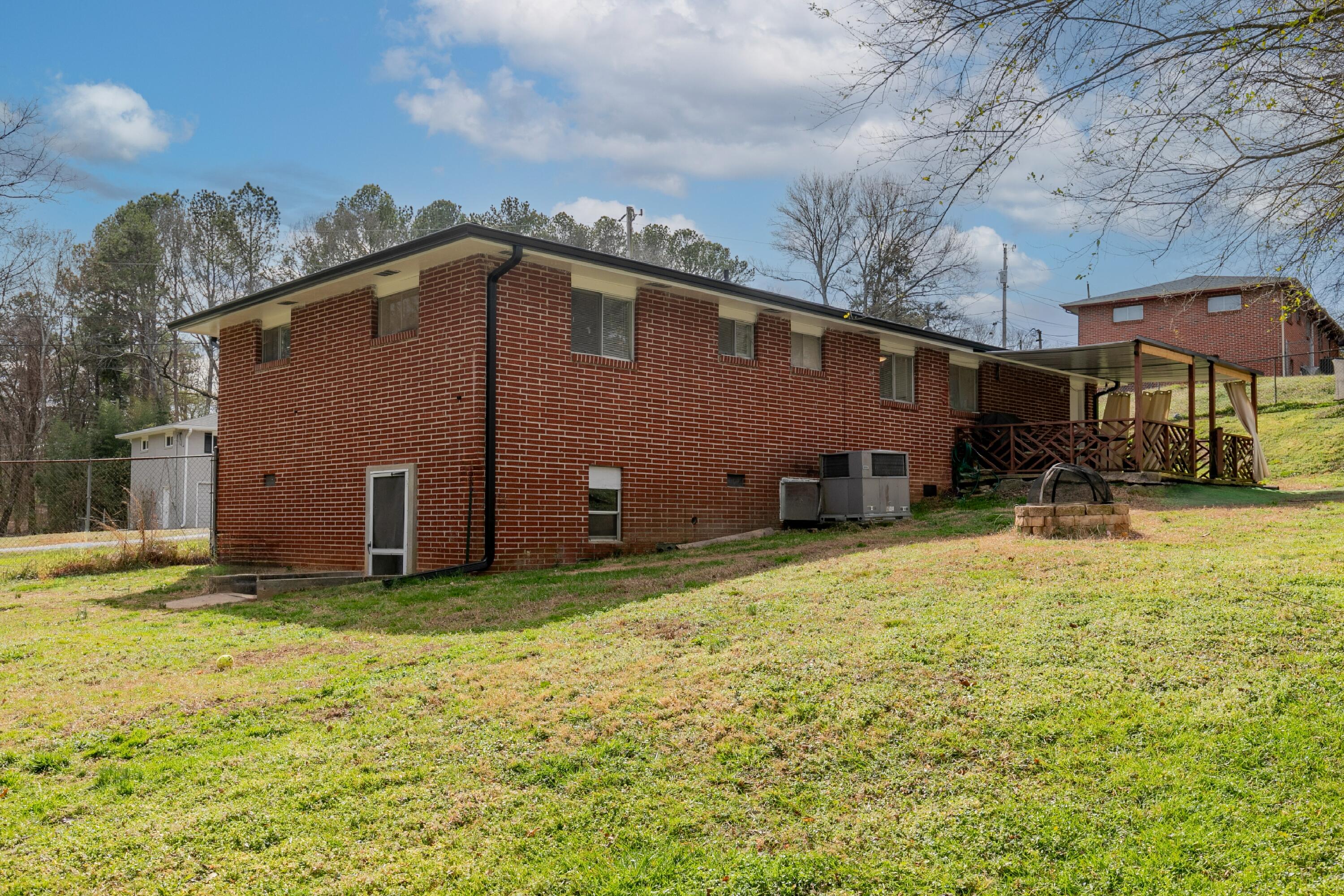 609 Holly Drive, Rossville, Georgia image 5
