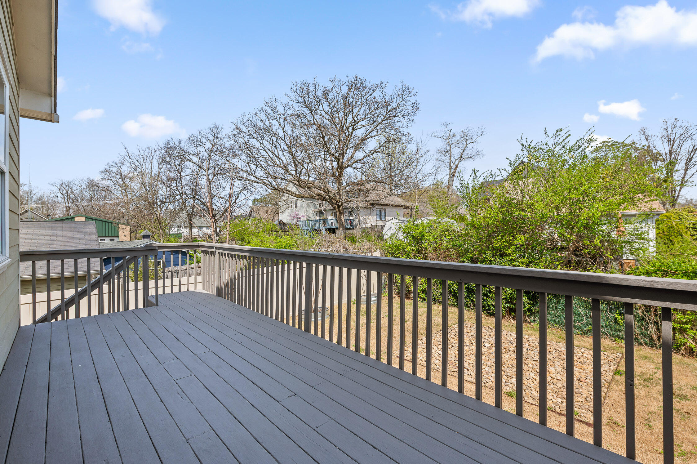 Chattanooga, Tennessee 37405, United States, 3 Bedrooms Bedrooms, ,2 BathroomsBathrooms,Residential,Active,91894