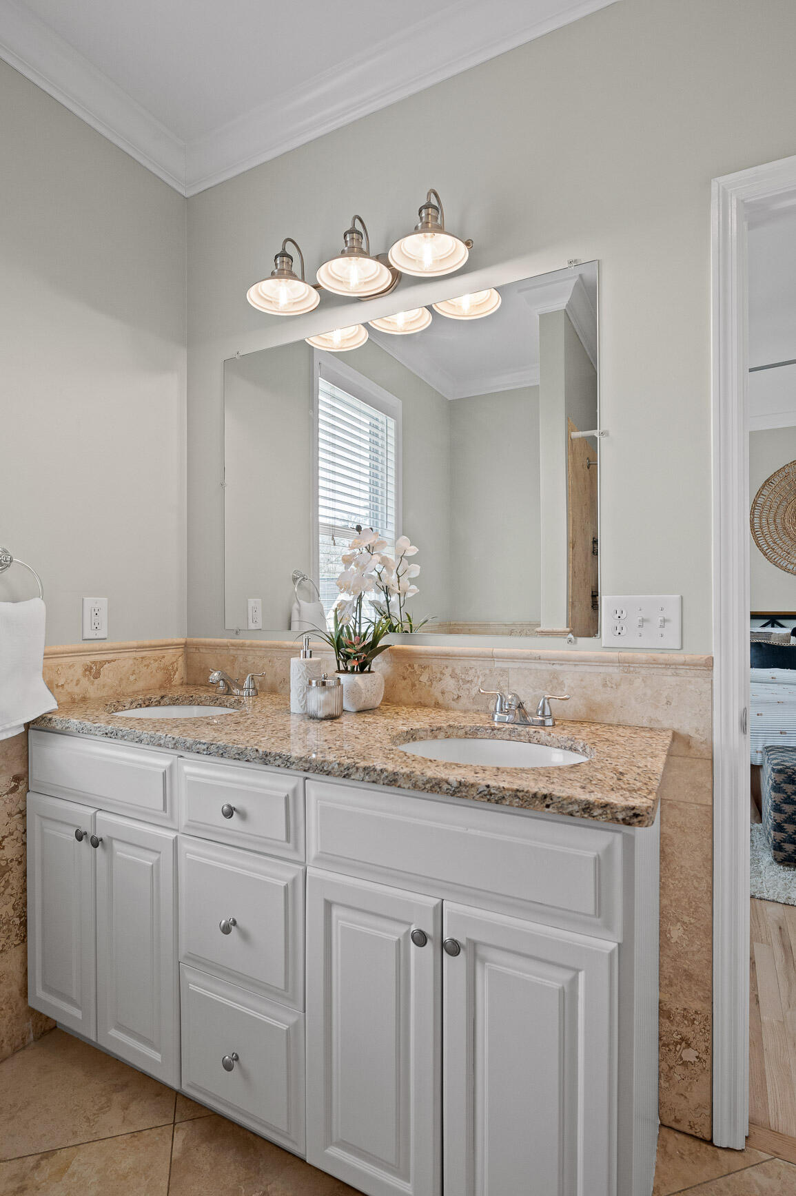 Chattanooga, Tennessee 37405, United States, 3 Bedrooms Bedrooms, ,2 BathroomsBathrooms,Residential,Active,91894