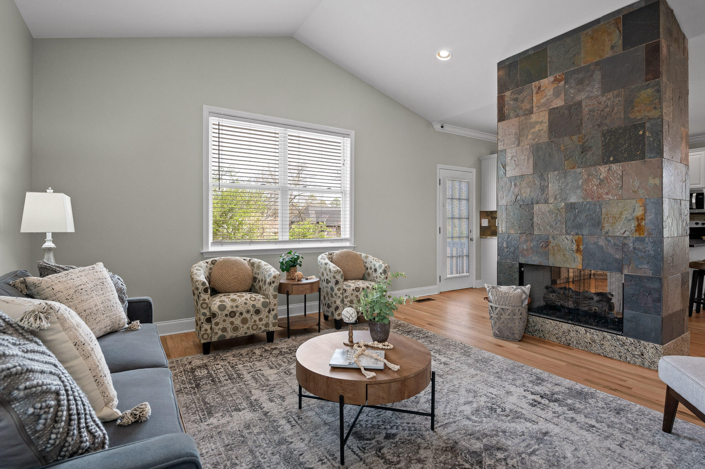 Chattanooga, Tennessee 37405, United States, 3 Bedrooms Bedrooms, ,2 BathroomsBathrooms,Residential,Active,91894