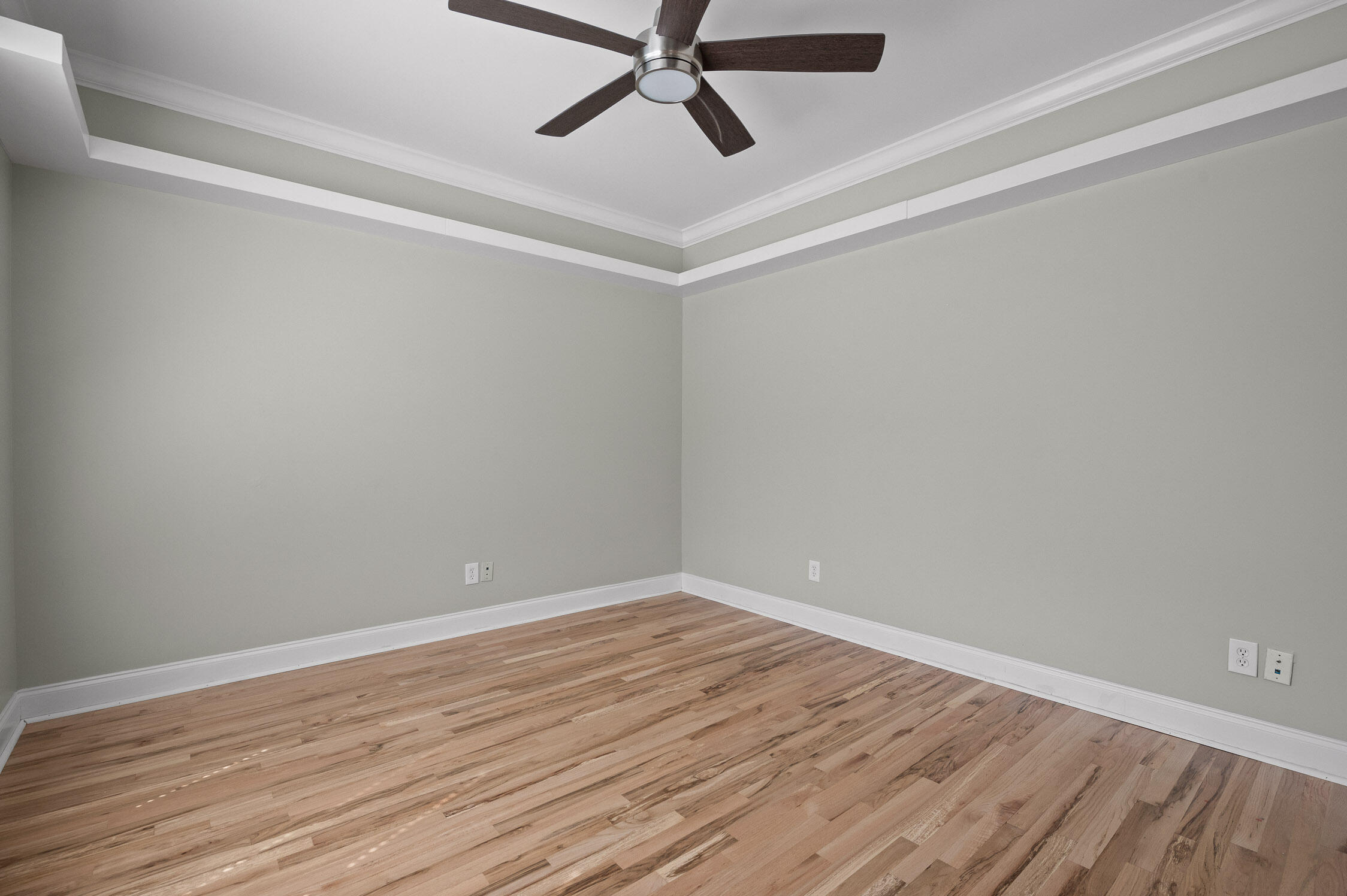 Chattanooga, Tennessee 37405, United States, 3 Bedrooms Bedrooms, ,2 BathroomsBathrooms,Residential,Active,91894