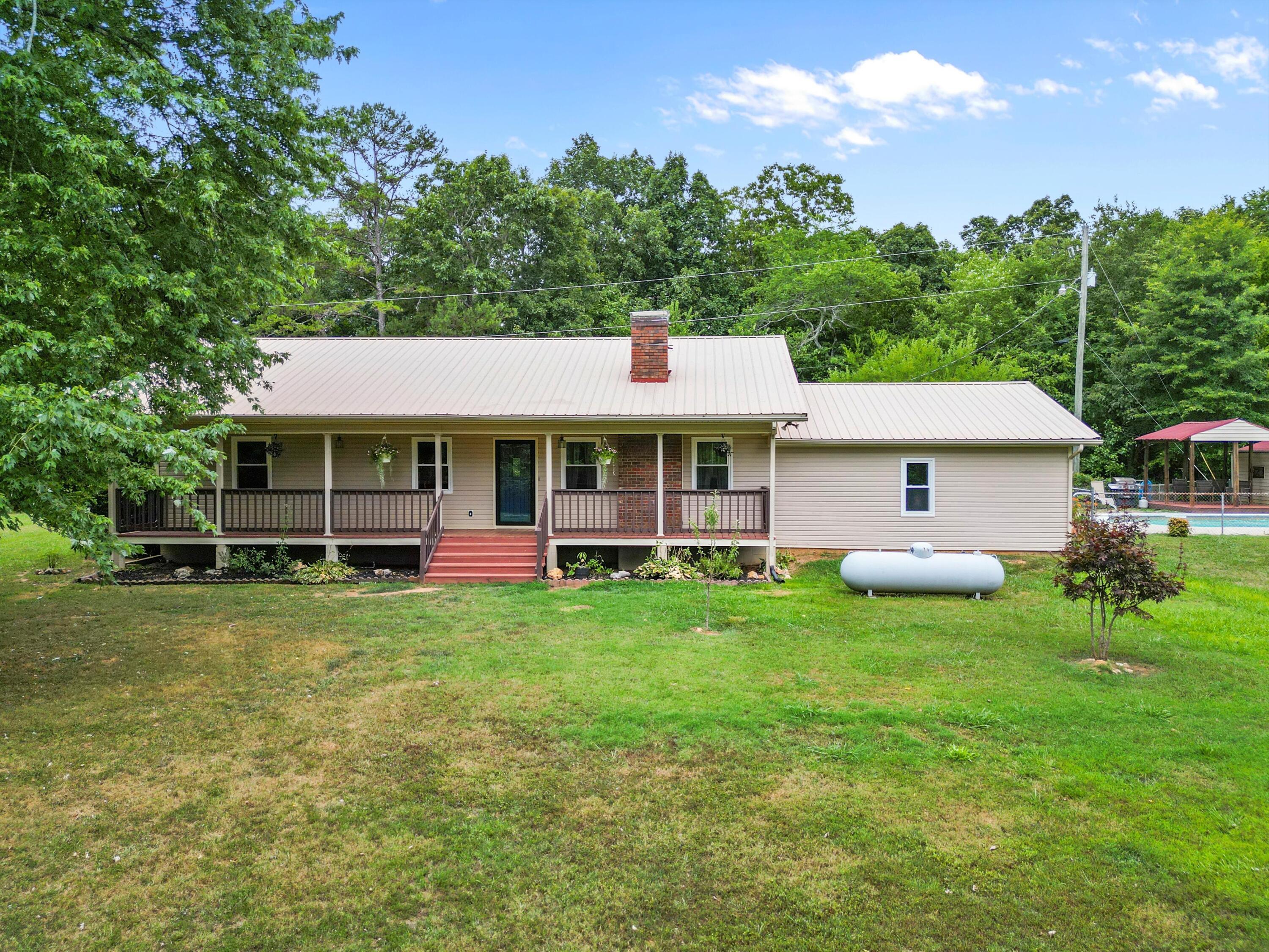 142 Holli Bird Lane, Ringgold, Georgia image 3
