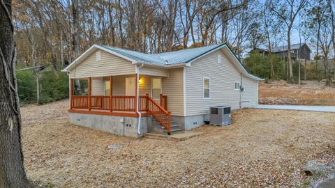 Photo of 104 Frankfort Street, Athens, TN 37303 (MLS # 1523969)