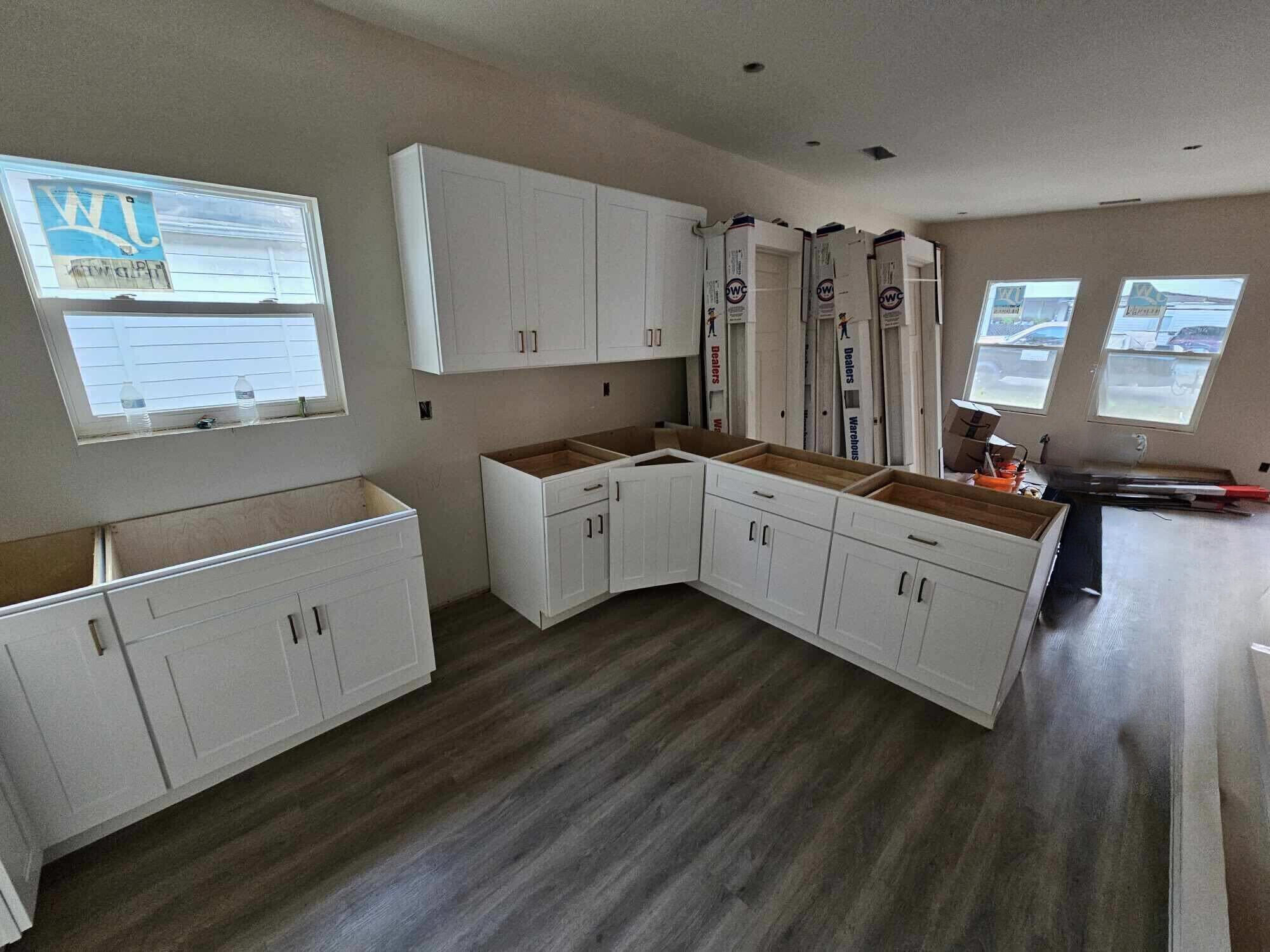 South Pittsburg, Tennessee 37380, United States, 3 Bedrooms Bedrooms, ,2 BathroomsBathrooms,Residential,Contingent,33213