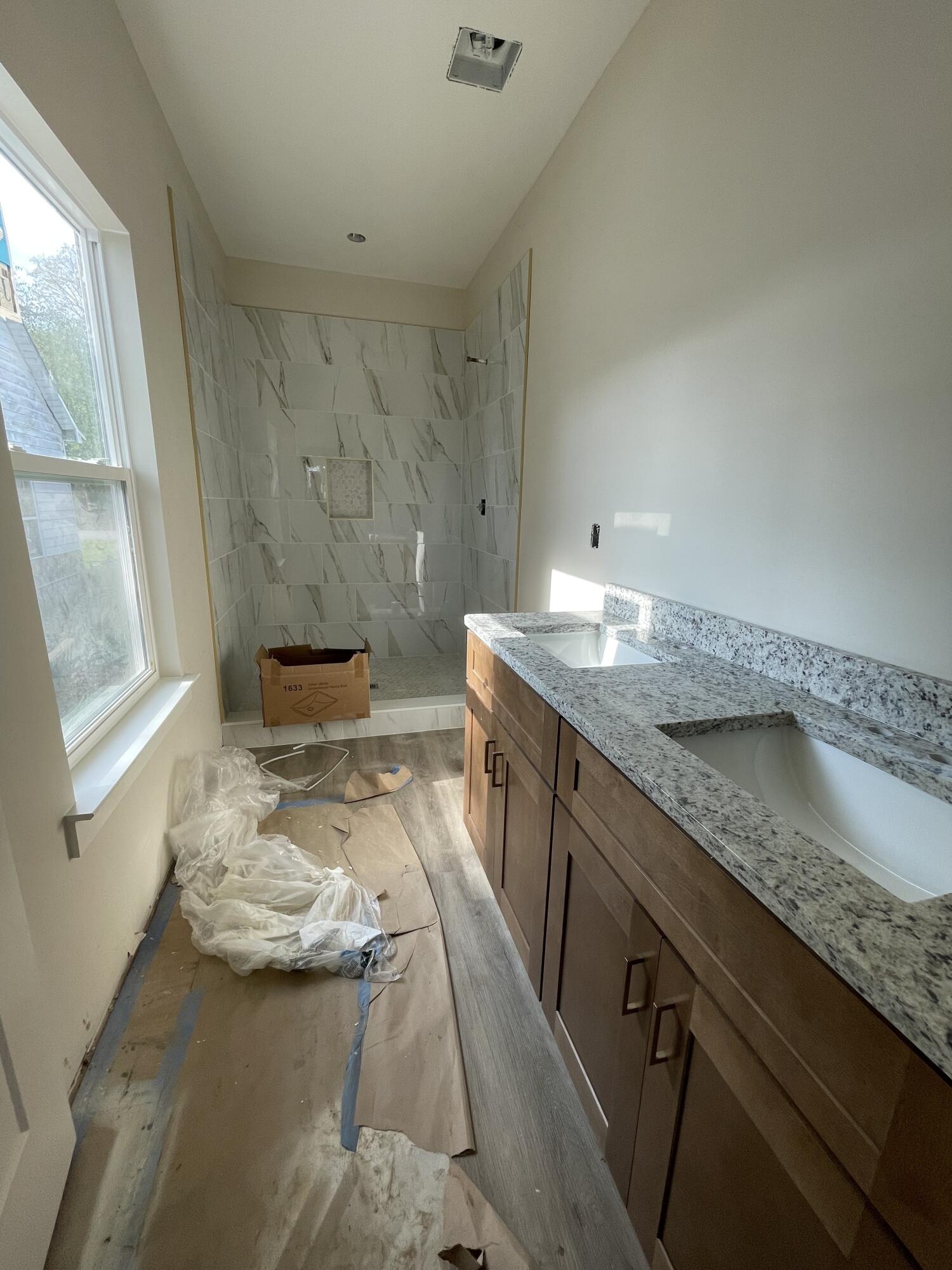 South Pittsburg, Tennessee 37380, United States, 3 Bedrooms Bedrooms, ,2 BathroomsBathrooms,Residential,Contingent,33213