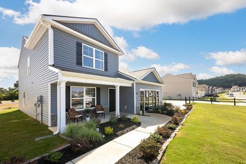 Photo of 47 Quarter Street St, Rossville, GA 30741 (MLS # 1526702)