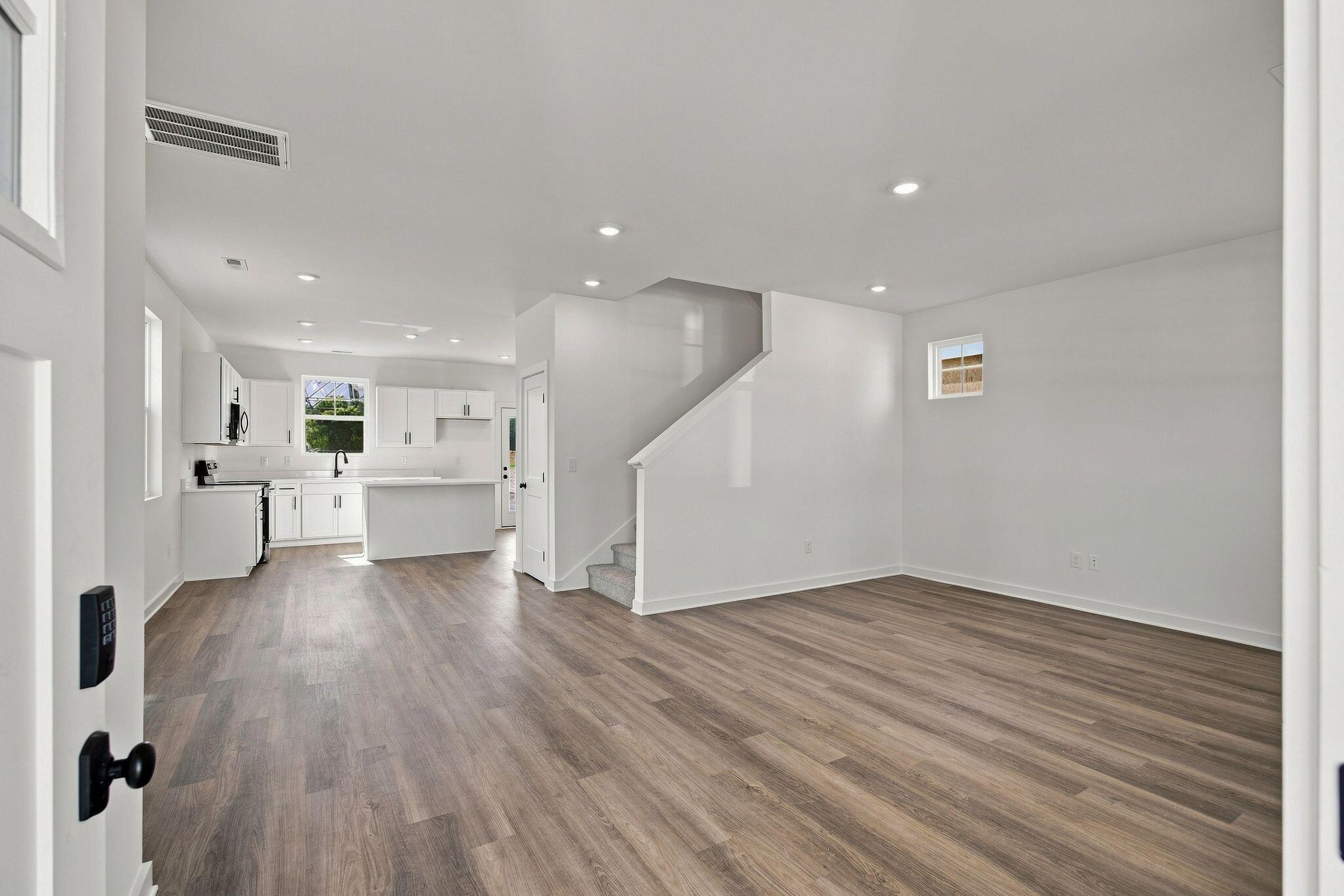 896 Foxtail Drive