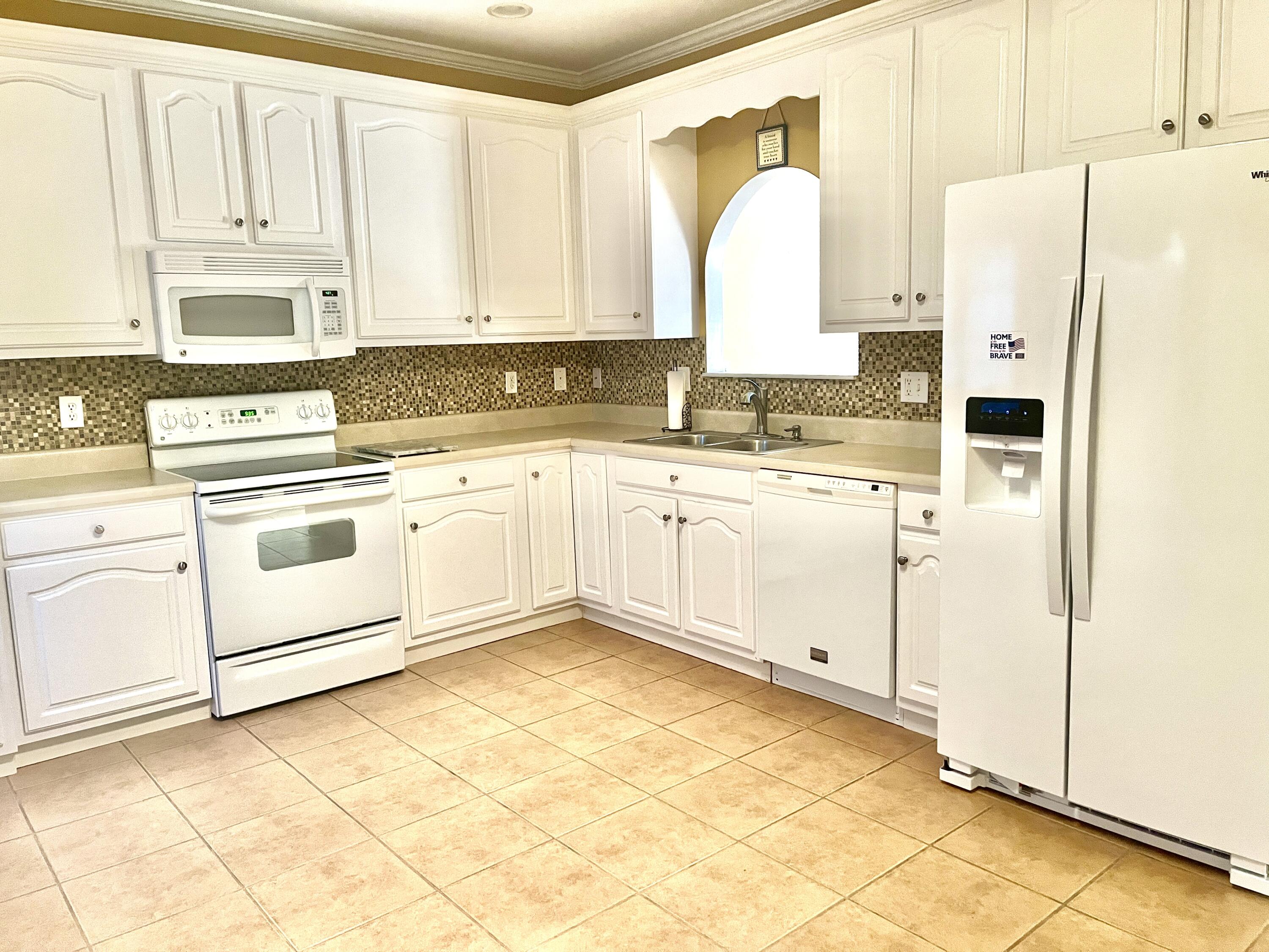 1902 Middle Summit Drive #UNIT 113, Dalton, Georgia image 3