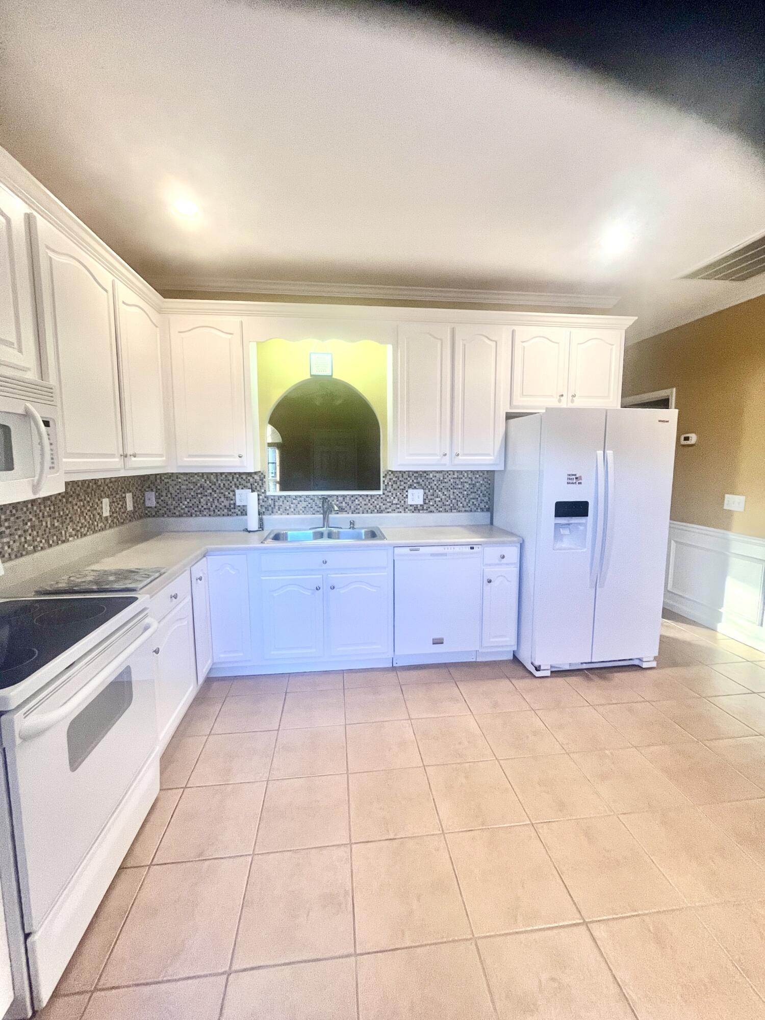 1902 Middle Summit Drive #UNIT 113, Dalton, Georgia image 5