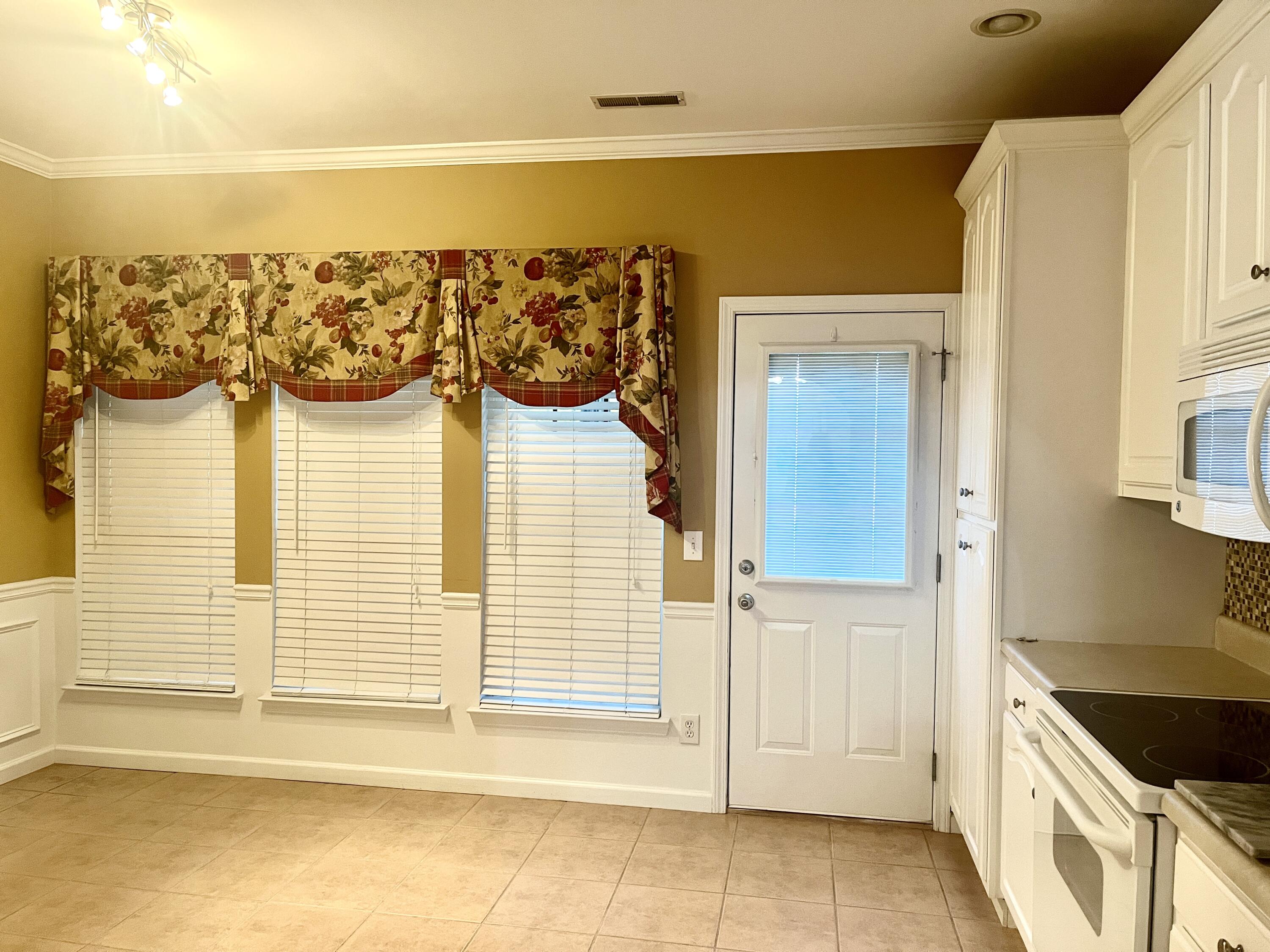1902 Middle Summit Drive #UNIT 113, Dalton, Georgia image 6
