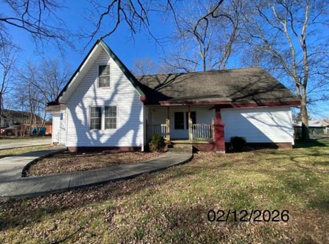 Homes For Sale - 107 N West<br/> Decherd, TN 37324