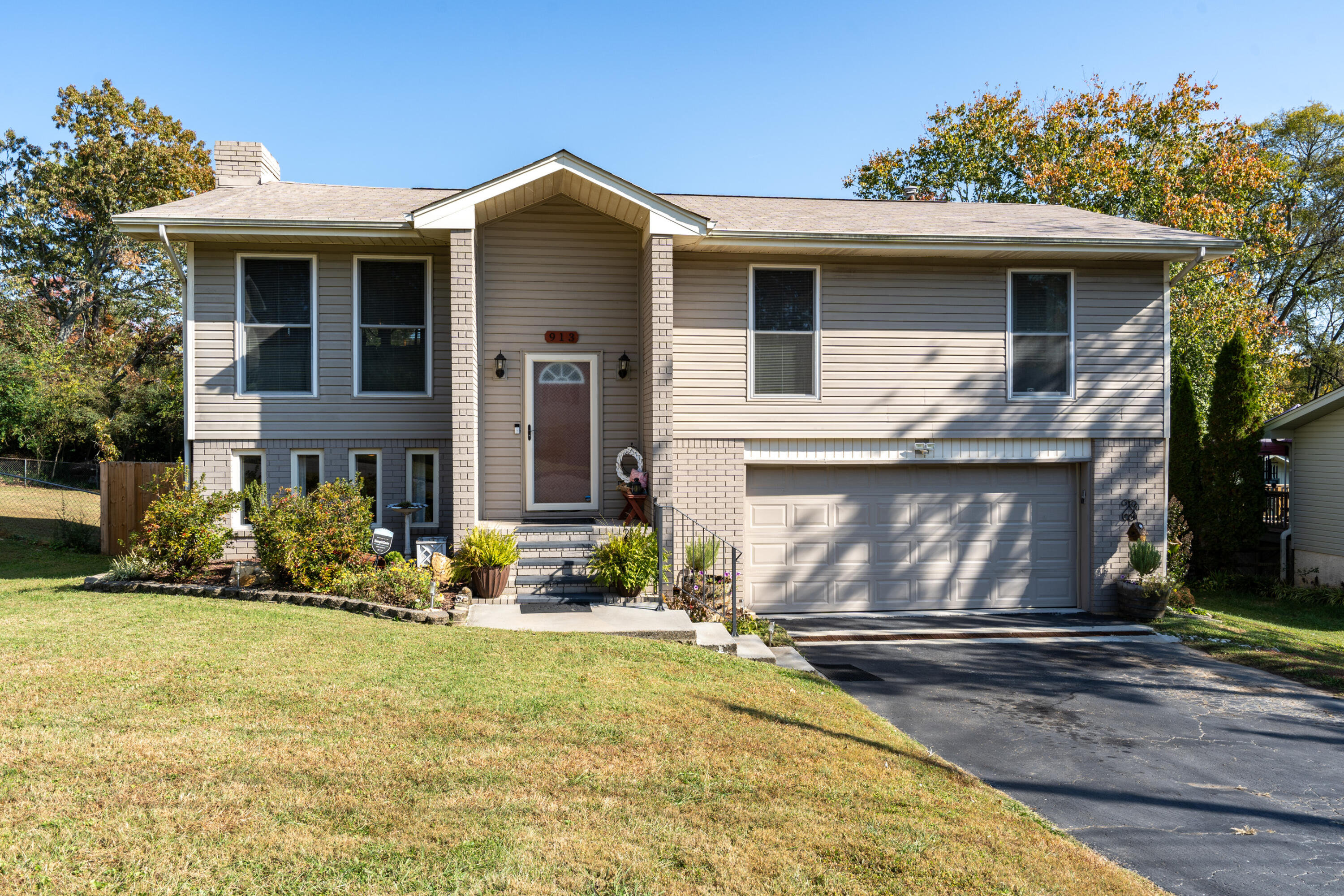913 Kenny Way, Hixson, Tennessee image 1