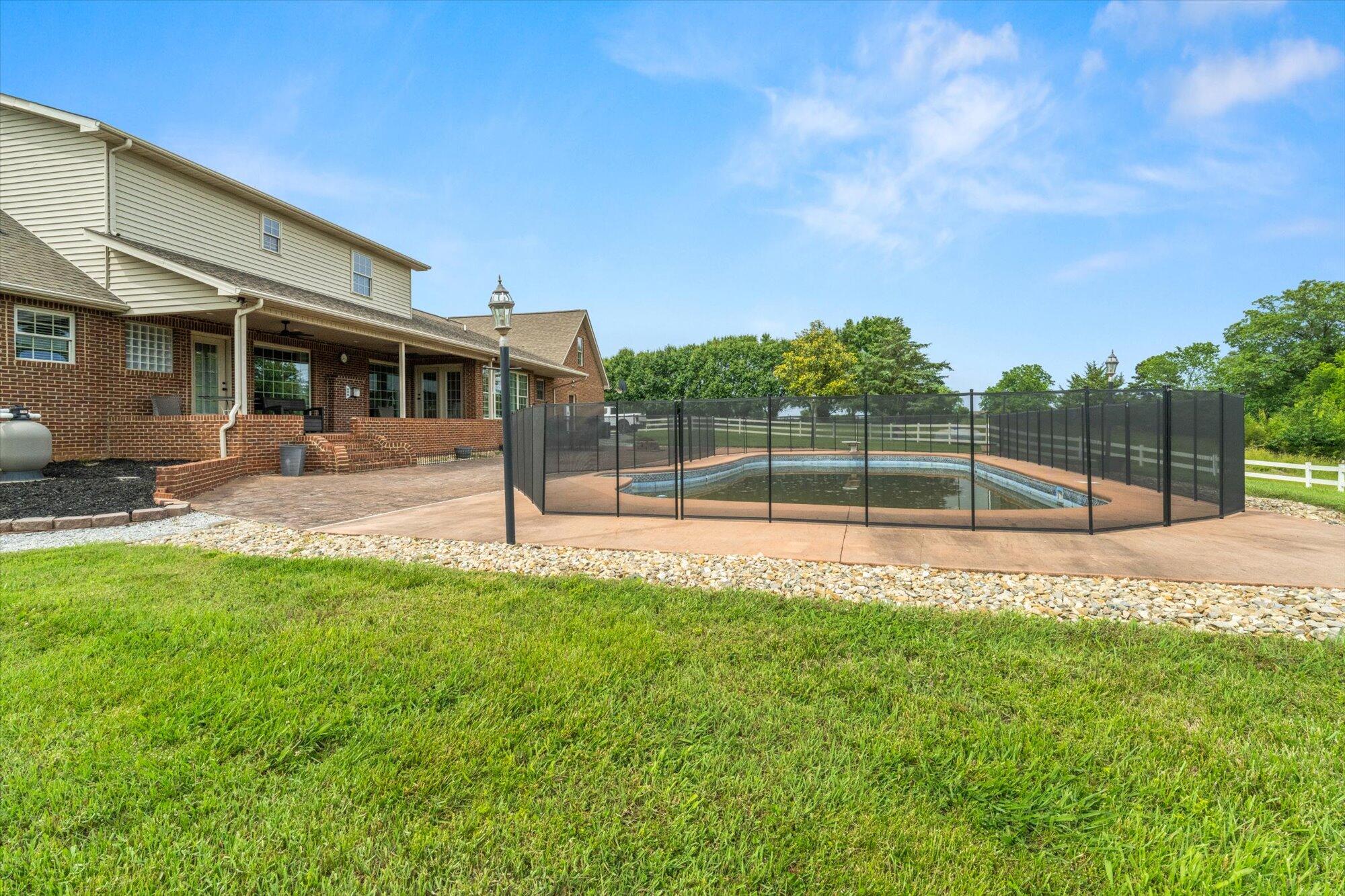 727 E Dumplin Valley Road, Jefferson City, Tennessee image 47