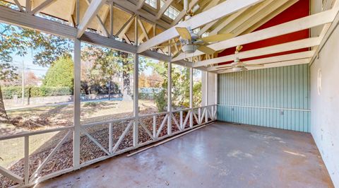 Tiny photo for 500 Barton Avenue, Chattanooga, TN 37405 (MLS # 1524313)