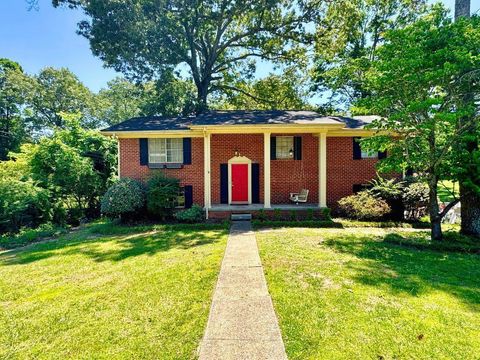 Photo of 6512 Lakeshore Parkway, Chattanooga, TN 37416 (MLS # 1535183)