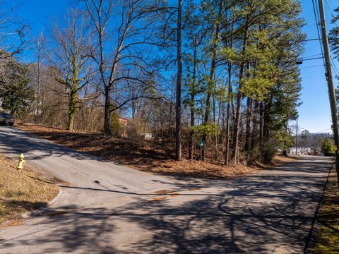 Tiny photo for 492 Benham Drive, Chattanooga, TN 37421 (MLS # 1527667)
