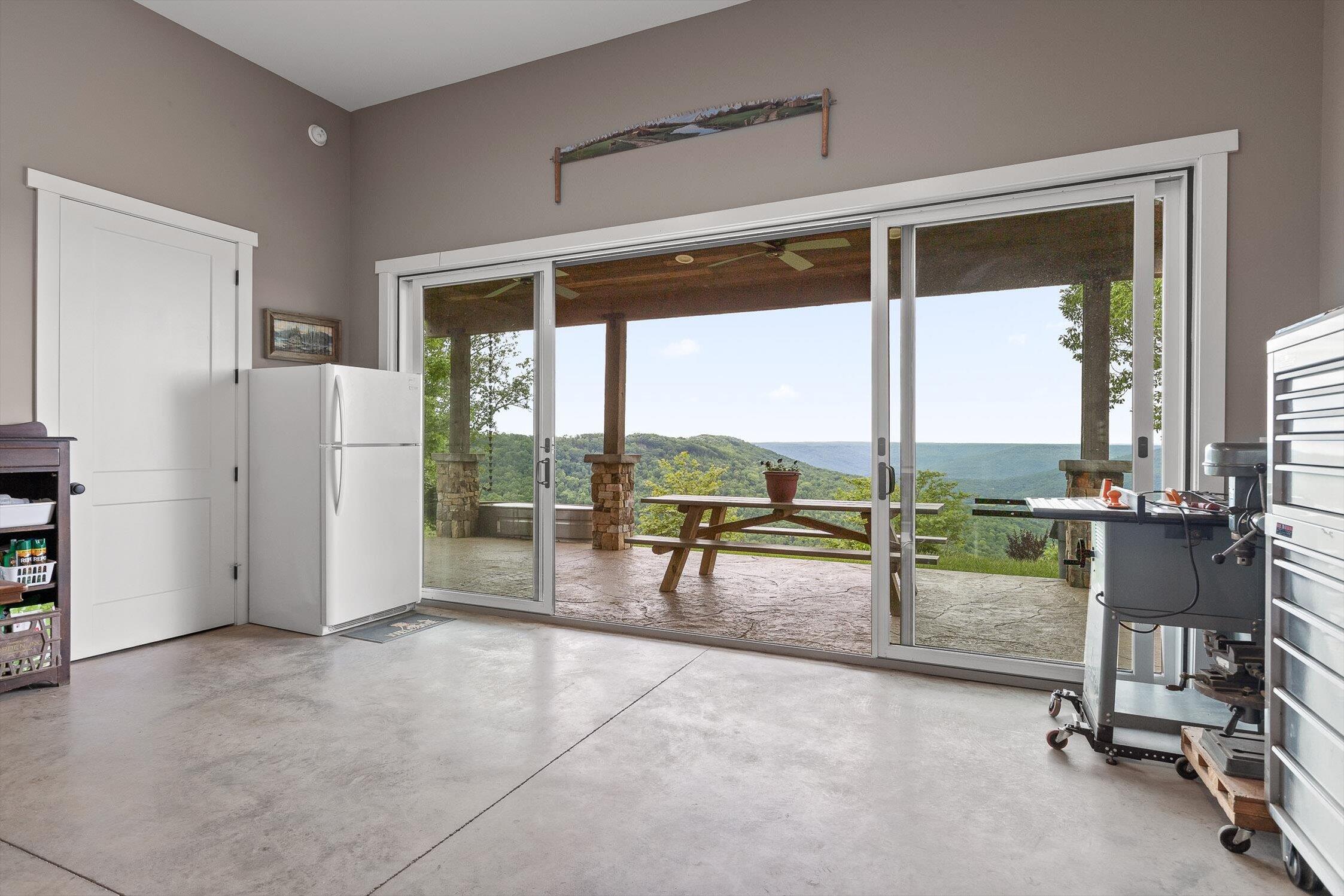 Jasper, Tennessee 37347, United States, 3 Bedrooms Bedrooms, ,4 BathroomsBathrooms,Residential,Active,125926