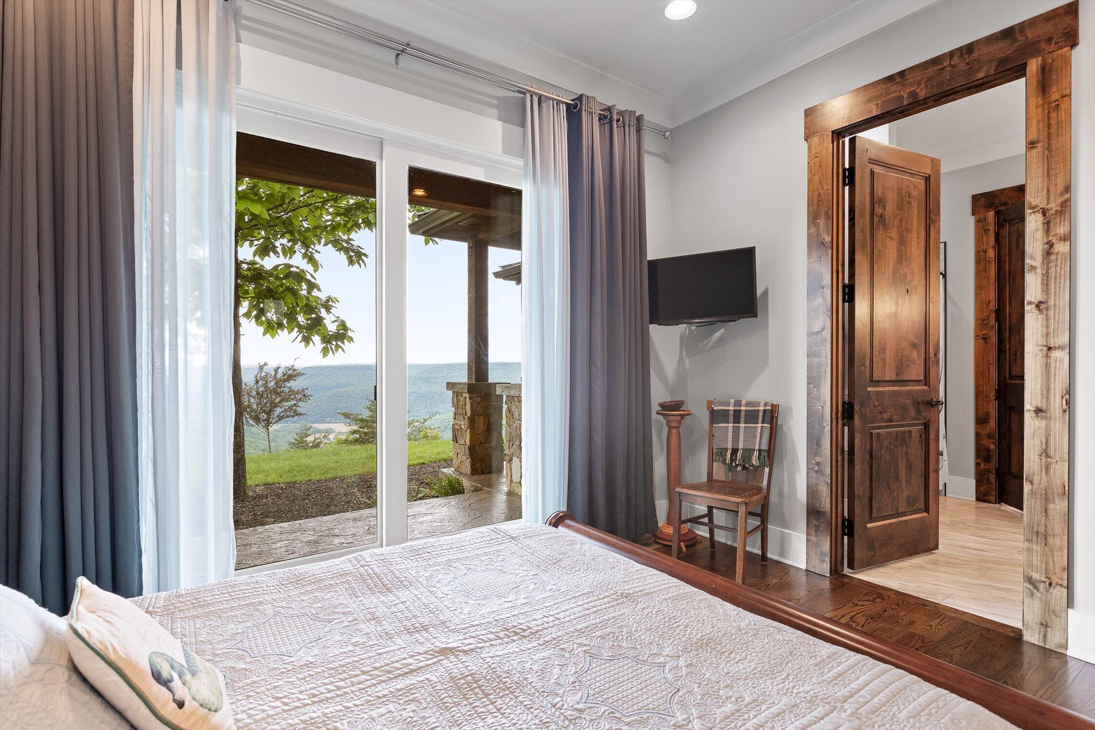 Jasper, Tennessee 37347, United States, 3 Bedrooms Bedrooms, ,4 BathroomsBathrooms,Residential,Active,125926