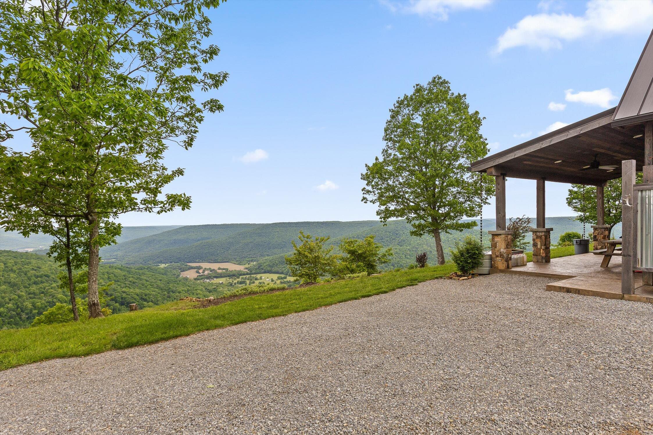 Jasper, Tennessee 37347, United States, 3 Bedrooms Bedrooms, ,4 BathroomsBathrooms,Residential,Active,125926