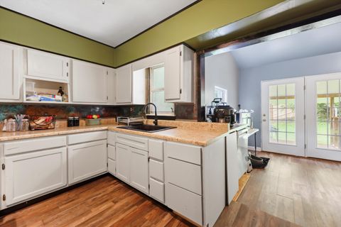 Tiny photo for 523 Hedgewood Drive, Chattanooga, TN 37405 (MLS # 1512164)