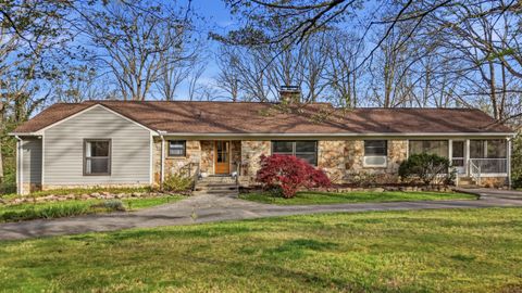 Photo of 217 Arrow Drive, Signal Mountain, TN 37377 (MLS # 1532034)